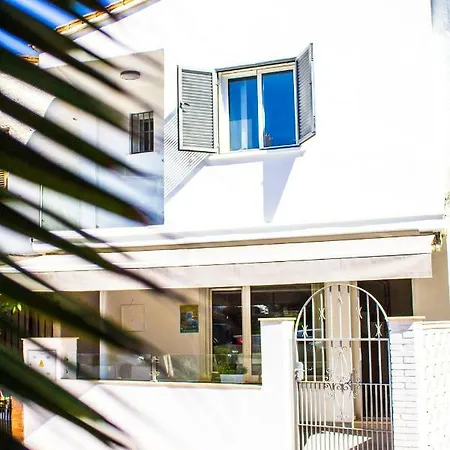 La Carihuela - Torremolinos Alquiler De Casa Vacacional Malaga Exterior foto